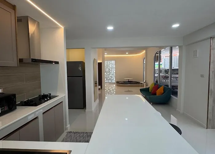 Baanchan House And At Ramkhamhaeng Bangkok
