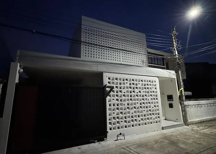 Baanchan House And At Ramkhamhaeng